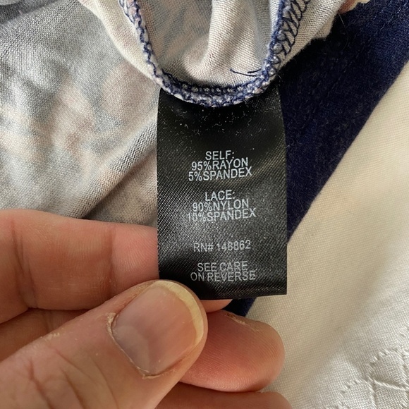 Torrid Super Soft Knits Navy/Purple Crochet Lace Sleeve Tank Top Size 1X (14/16) - Picture 5 of 10